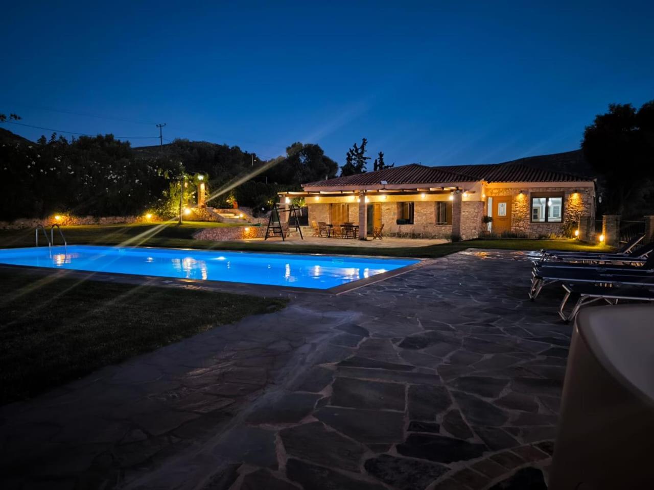 Villa Ellie'S Stonehouse Gianapa, Porto Rafti, Greece, 190 03, Gr Esterno foto